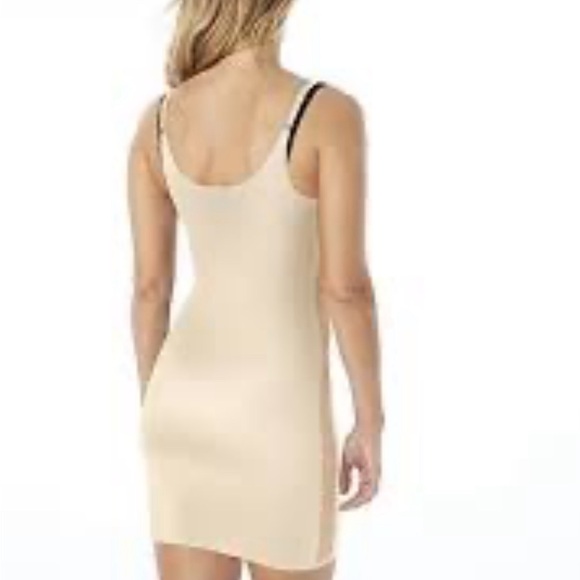 Perfect like new Spanx Luxe and lean scalloped open bust full slip large - Picture 2 of 7